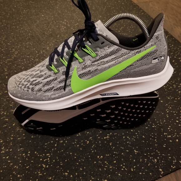 nike seahawks shoes